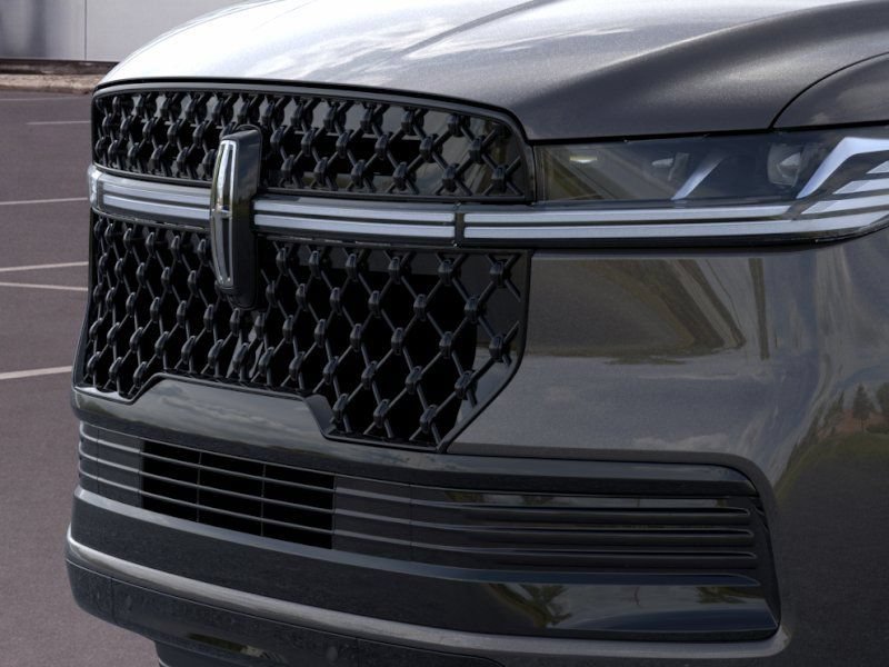 New 2026 Lincoln Navigator Black Label AWD/4WD image 17