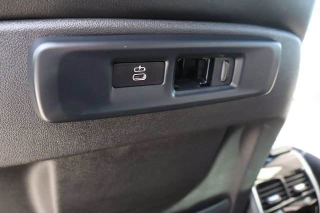 Used 2023 BMW X5 xDrive40i AWD/4WD image 18