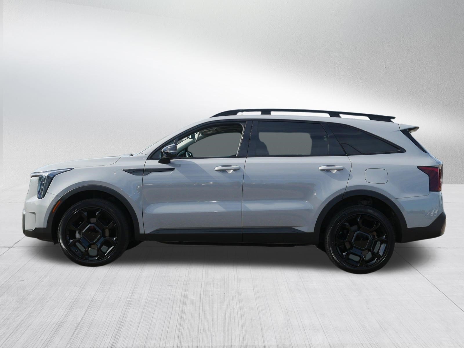 Used 2025 Kia Sorento SX AWD/4WD image 4
