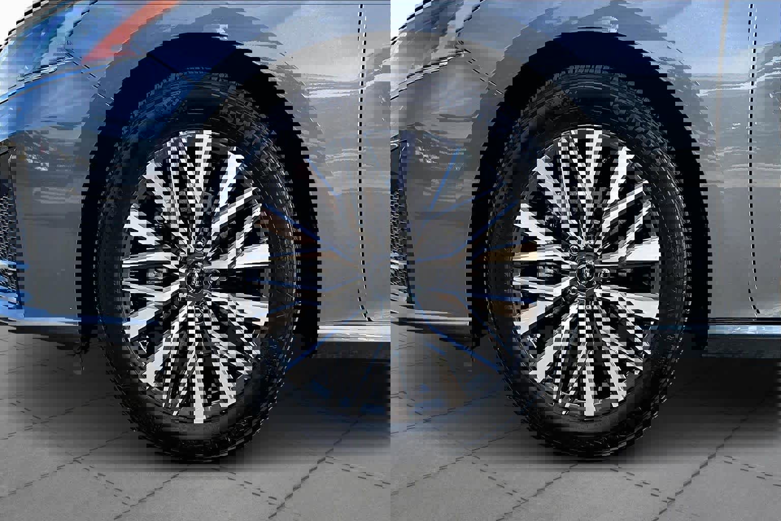 Used 2025 Nissan Altima 2.5 SV image 11