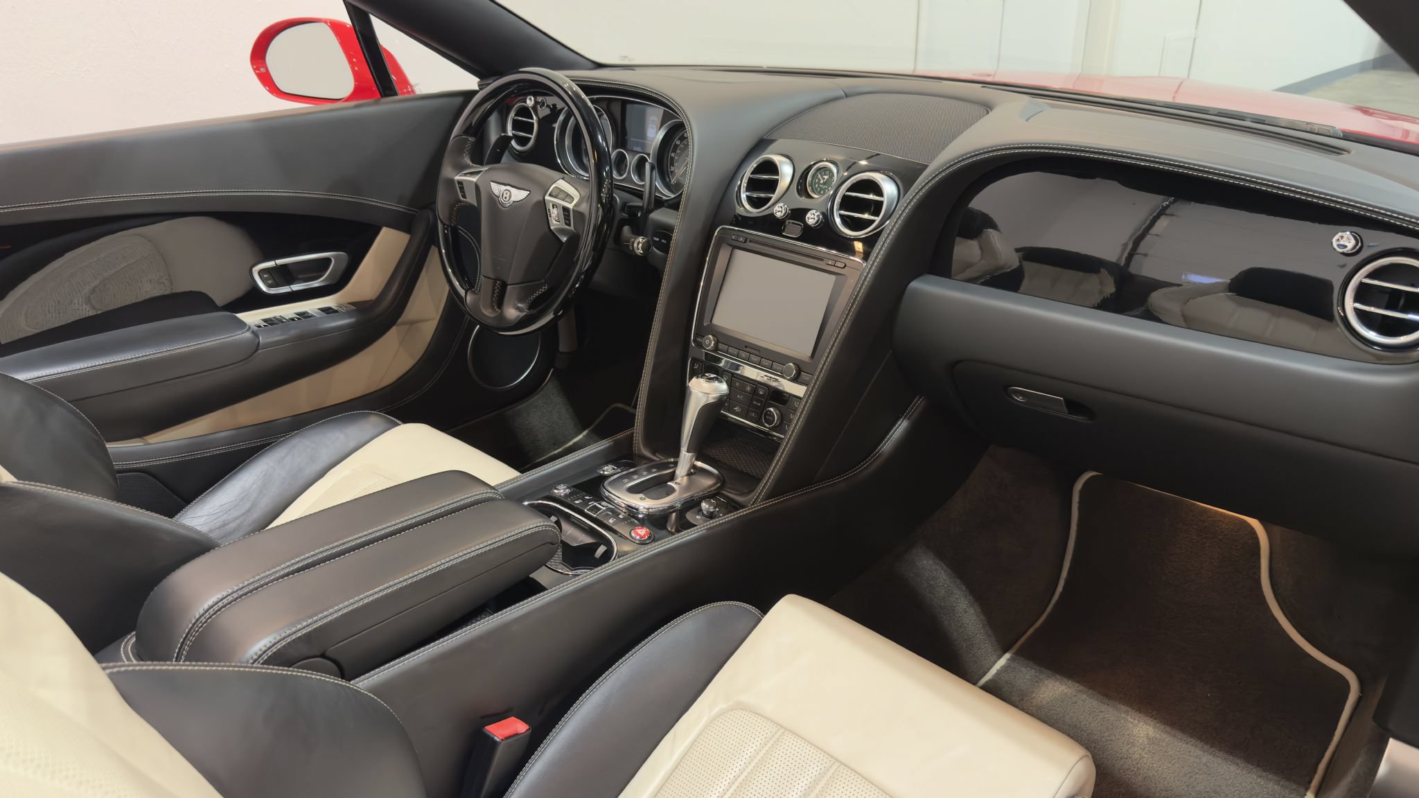 Used 2015 Bentley Continental GT AWD/4WD image 79
