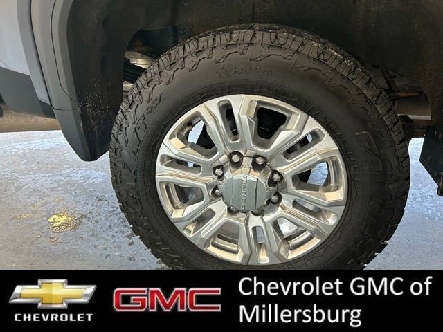 Used 2022 GMC Sierra 3500 Denali AWD/4WD image 13