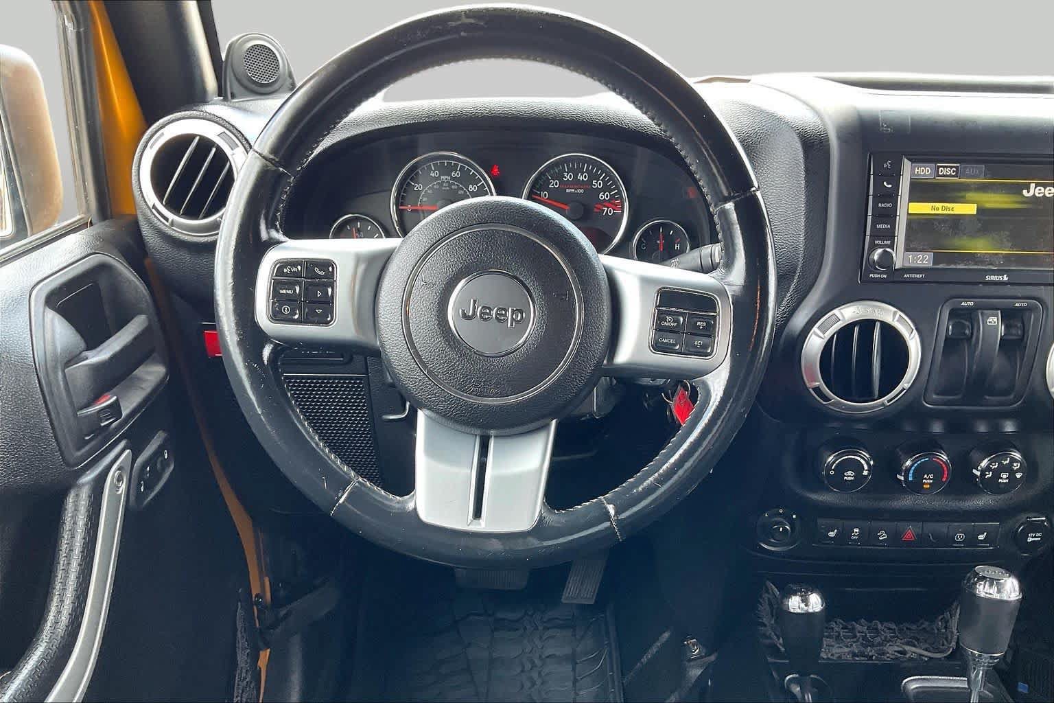 Used 2014 Jeep Wrangler Rubicon AWD/4WD image 5