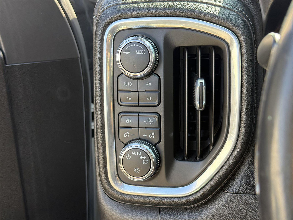 Used 2021 GMC Sierra 1500 Elevation w/ LPO, Elevation Black Package AWD/4WD image 16