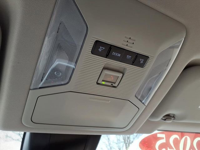 Certified 2025 Toyota RAV4 LE image 27