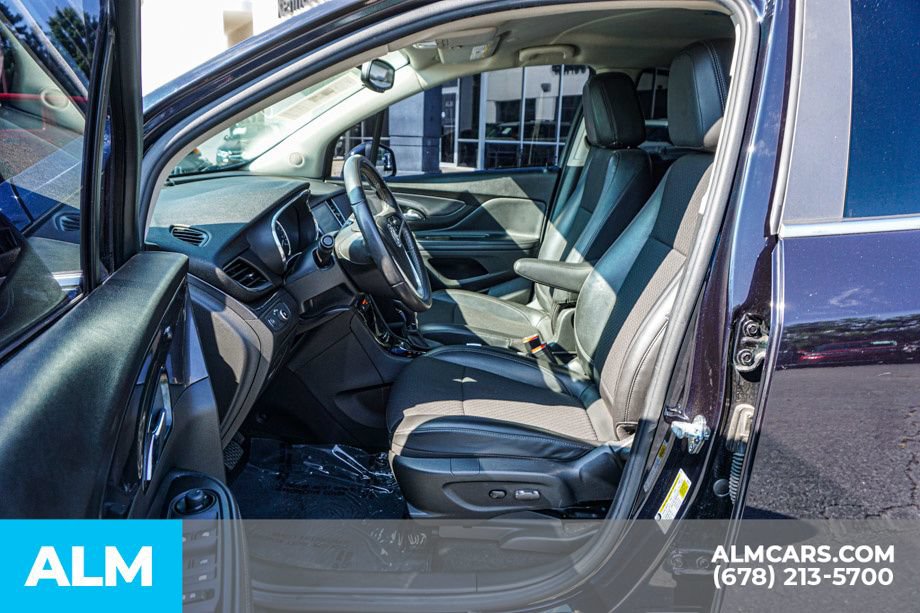 Used 2021 Buick Encore Preferred AWD/4WD image 18