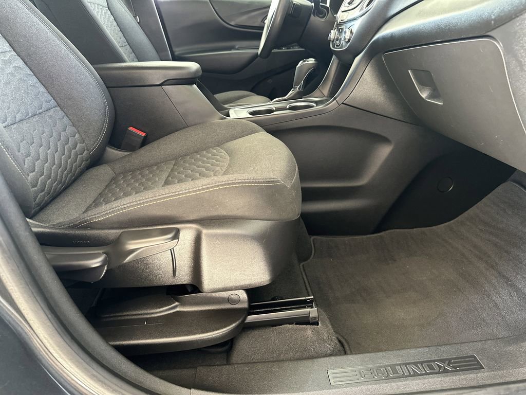 Used 2020 Chevrolet Equinox LT image 36