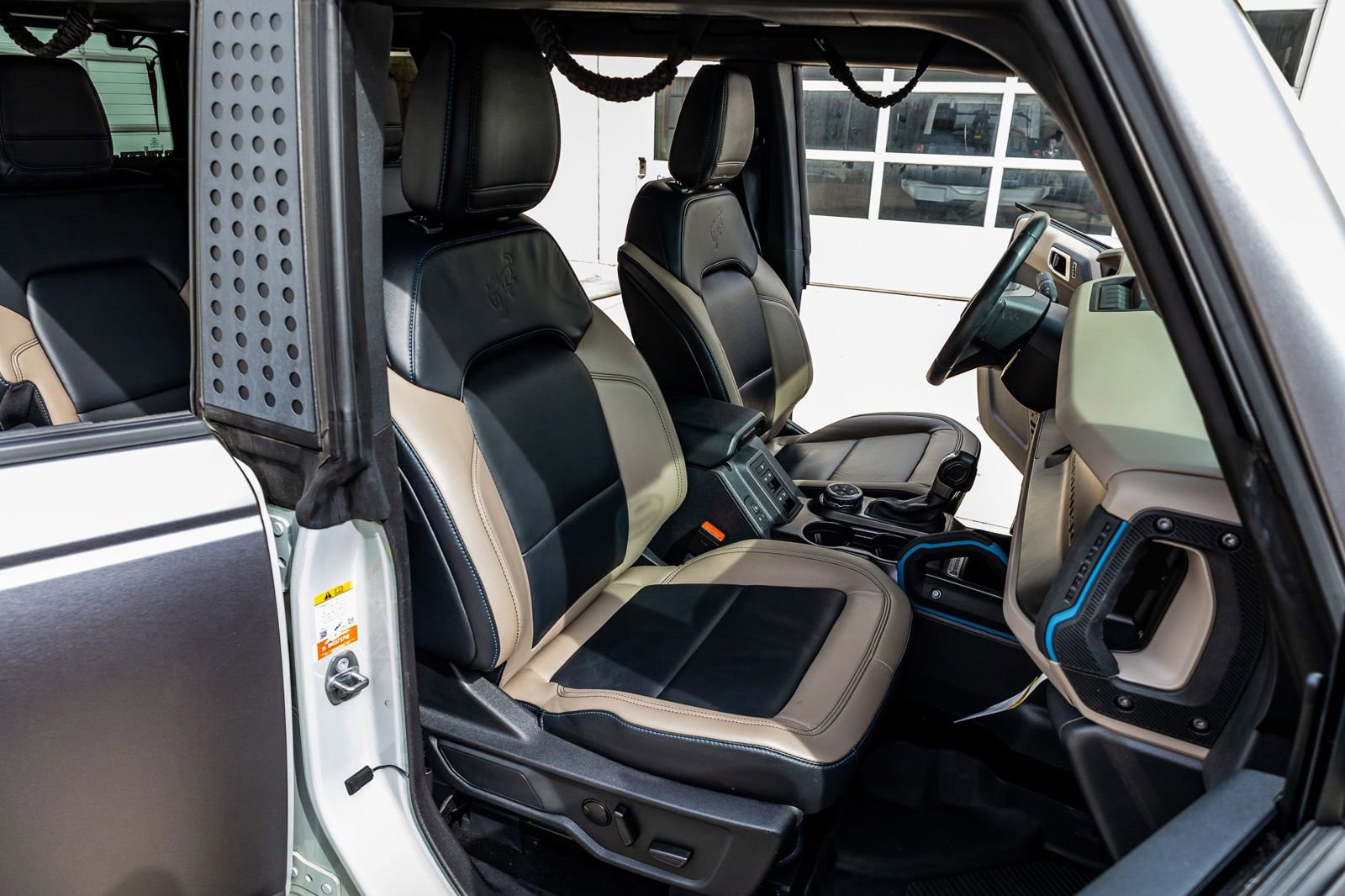 Used 2023 Ford Bronco Wildtrak image 30