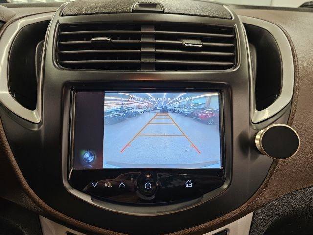 Used 2015 Chevrolet Trax LT w/ LPO, Cargo Package AWD/4WD image 17