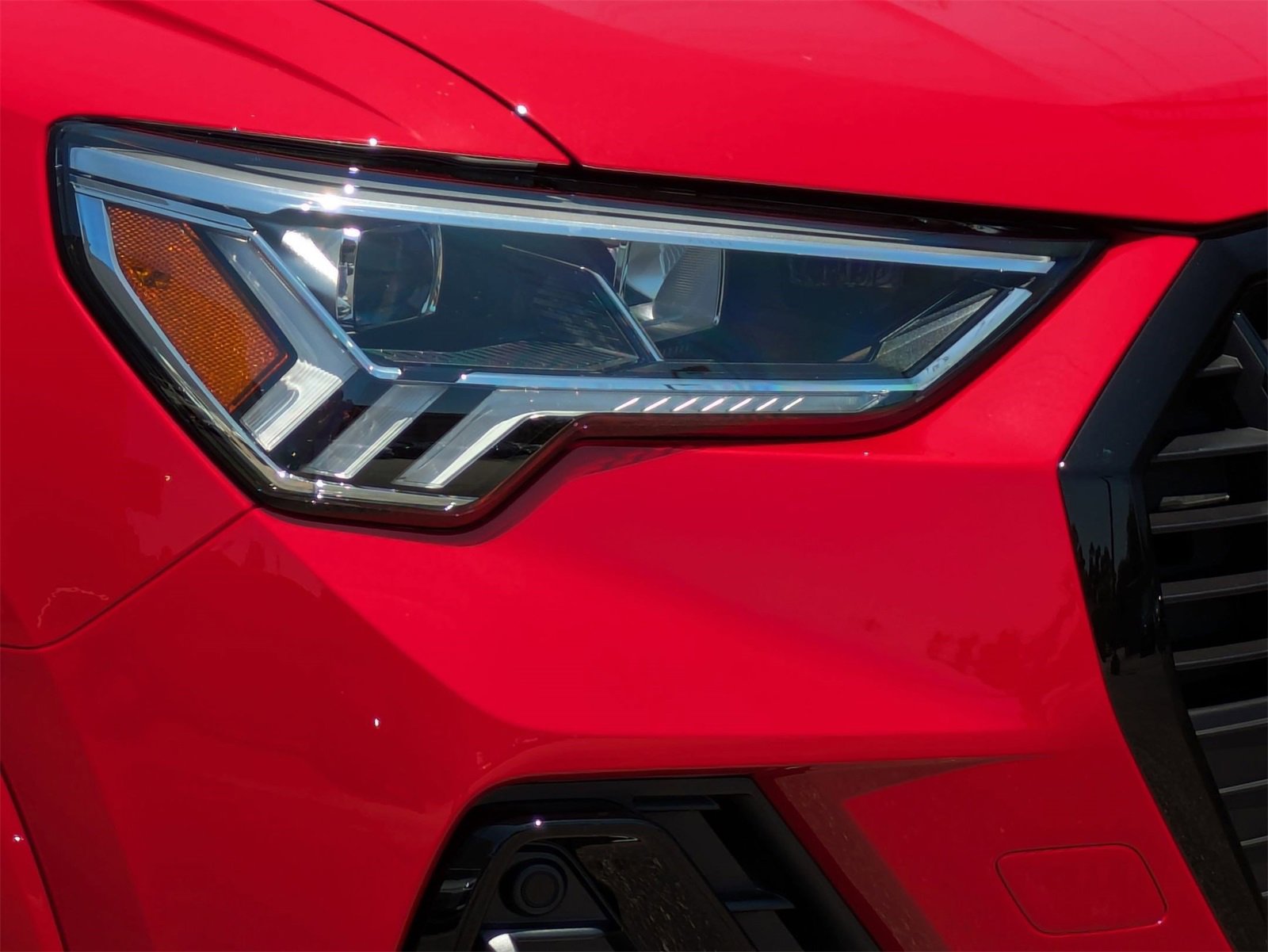 New 2025 Audi Q3 2.0T Premium Plus image 16