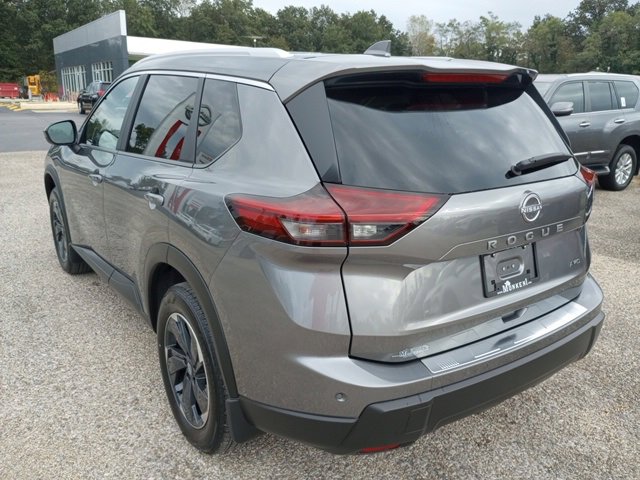Certified 2025 Nissan Rogue SV w/ SV Premium Package image 5