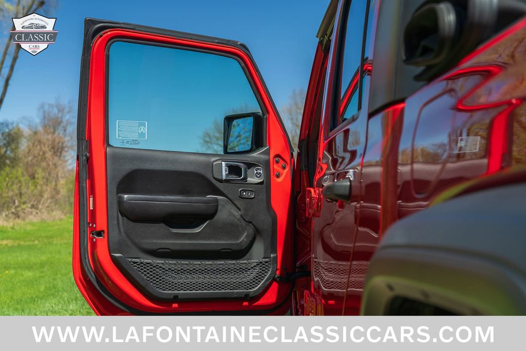 Used 2020 Jeep Gladiator Sport w/ Technology Group AWD/4WD image 43