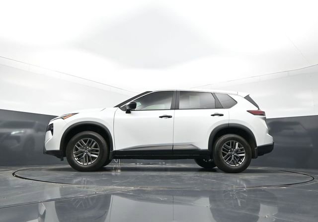 Certified 2025 Nissan Rogue S image 24