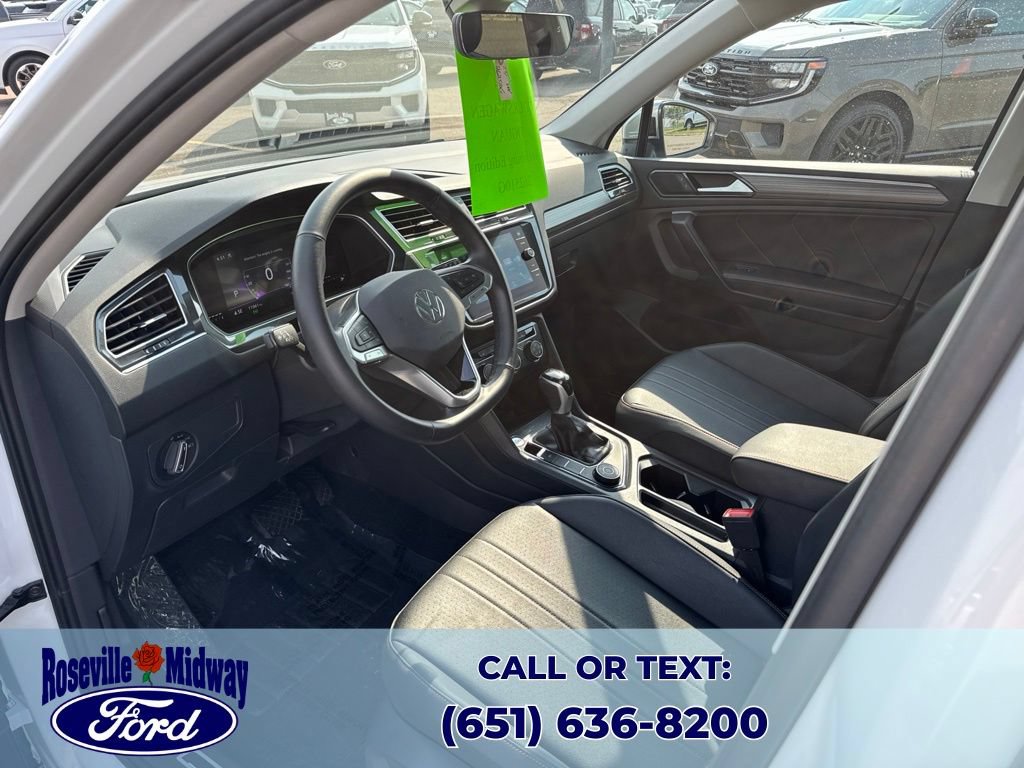 Used 2024 Volkswagen Tiguan Wolfsburg Edition w/ Panoramic Sunroof Package AWD/4WD image 27