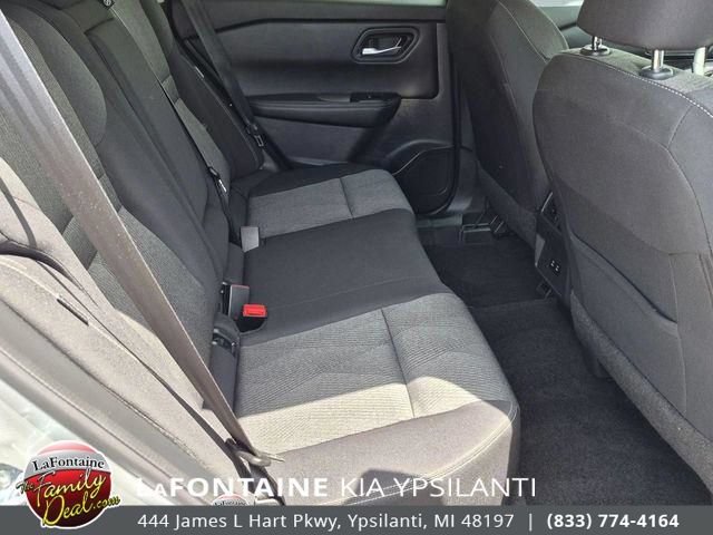 Used 2025 Nissan Rogue SV FWD image 29