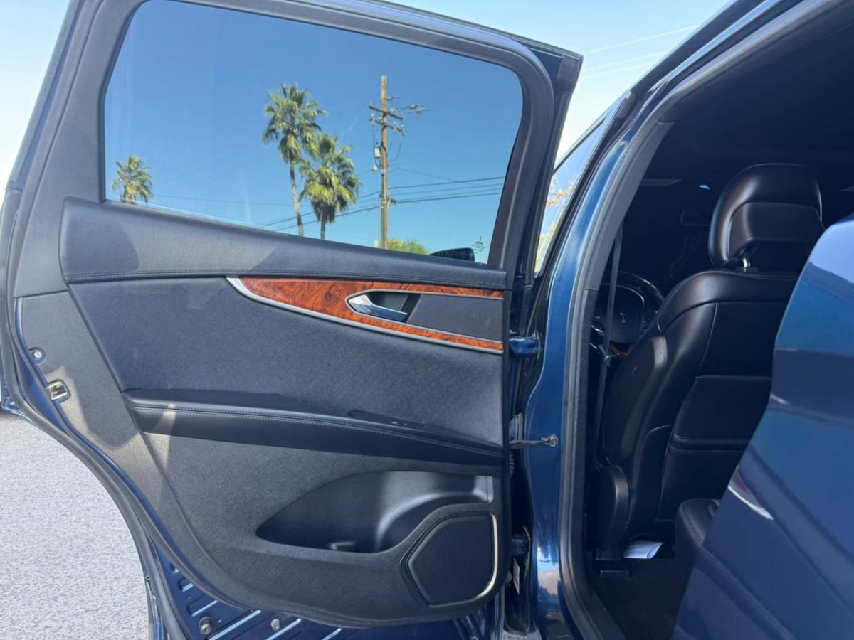 Used 2017 Lincoln MKX Reserve image 36