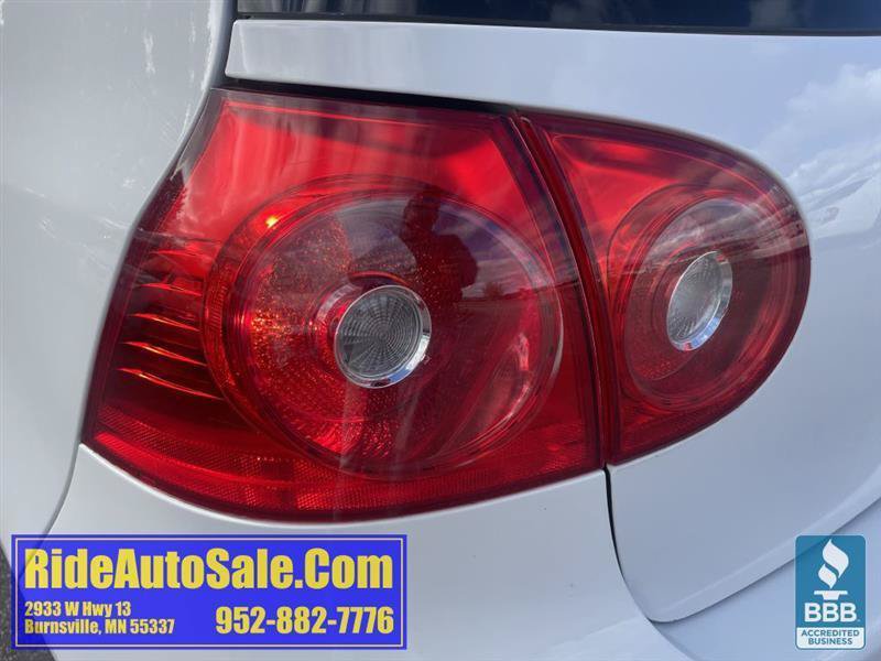 Used 2009 Volkswagen Rabbit S w/ Cold Weather Pkg FWD image 29