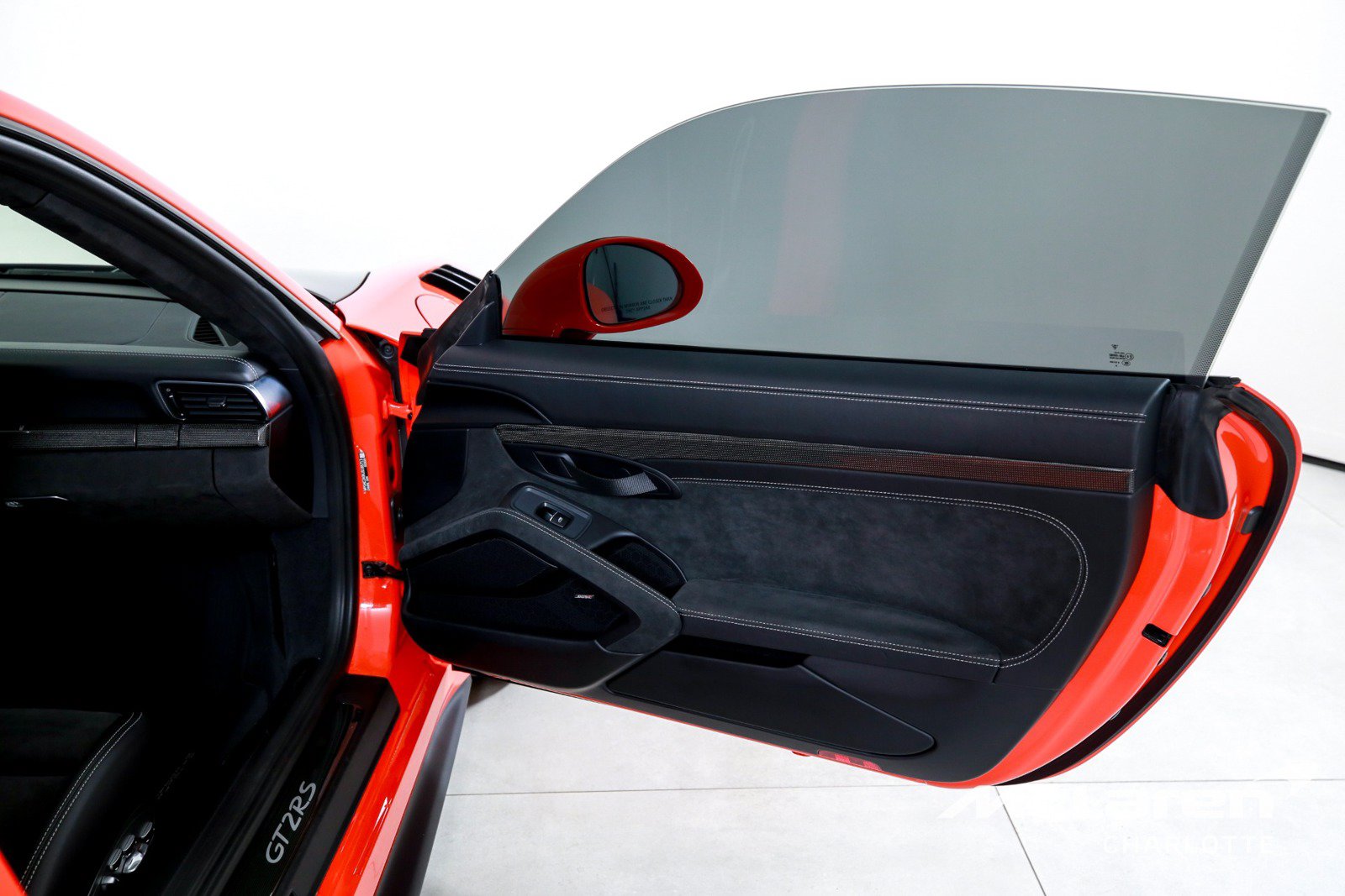Used 2018 Porsche 911 GT2 RS RWD image 18