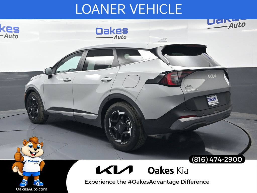 Certified 2026 Kia Sportage EX FWD image 5