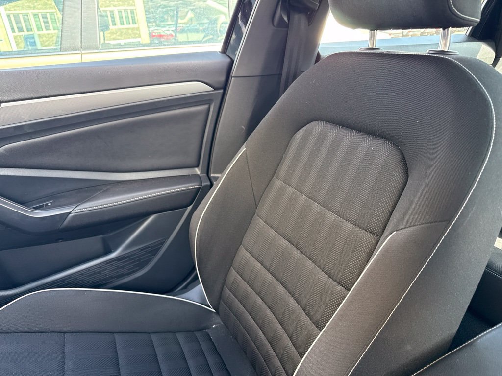 Used 2023 Volkswagen Jetta Sport FWD image 7