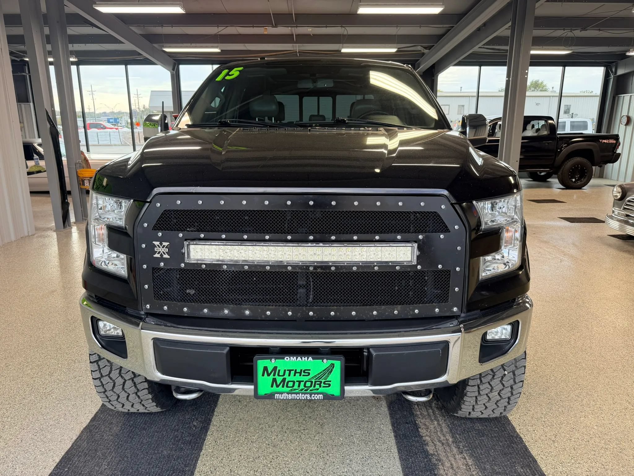 Used 2015 Ford F150 Lariat AWD/4WD image 2