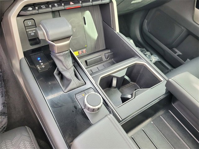 Used 2025 Toyota Tundra Limited image 27