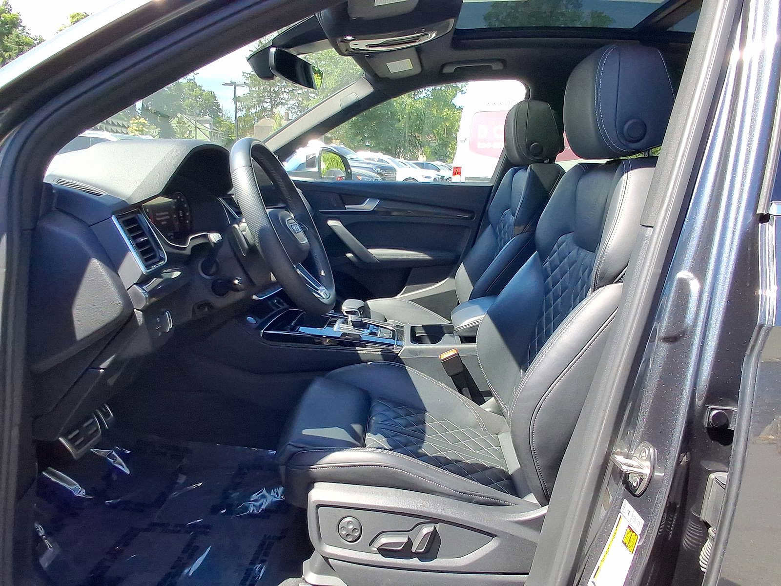 Used 2024 Audi SQ5 Premium Plus AWD/4WD image 17