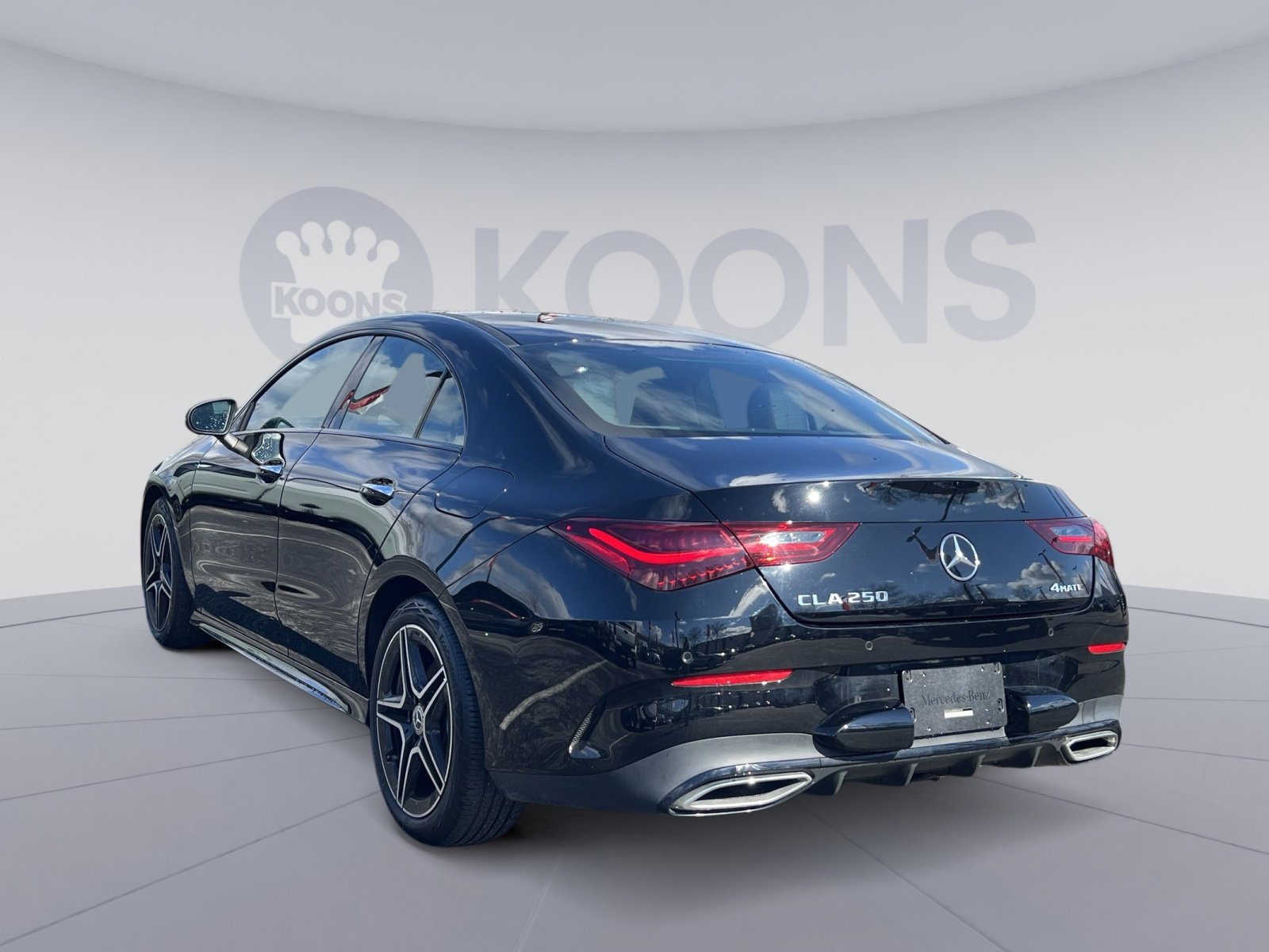 Used 2024 Mercedes-Benz CLA 250 4MATIC image 4