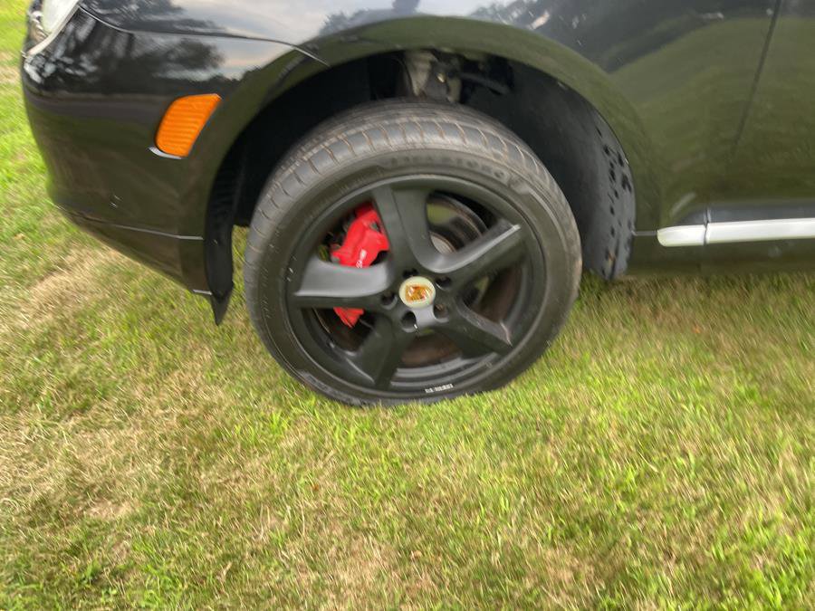 Used 2005 Porsche Cayenne Turbo image 37