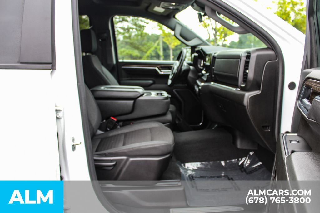 Used 2025 Chevrolet Silverado 1500 LT RWD image 20