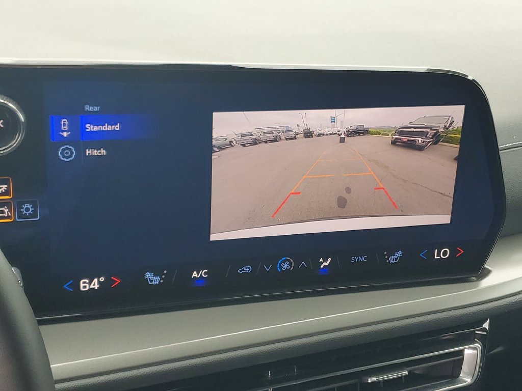 Used 2026 Chevrolet Traverse LT FWD image 15