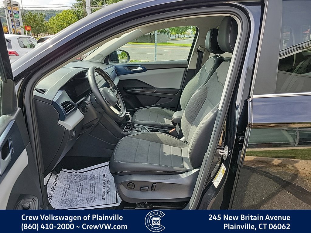 Certified 2023 Volkswagen Taos SE w/ Black Wheel Package AWD/4WD image 13