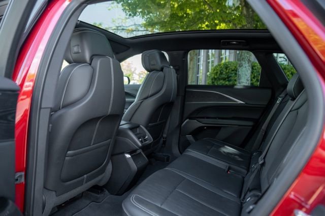 Used 2024 Cadillac Lyriq Sport RWD image 42