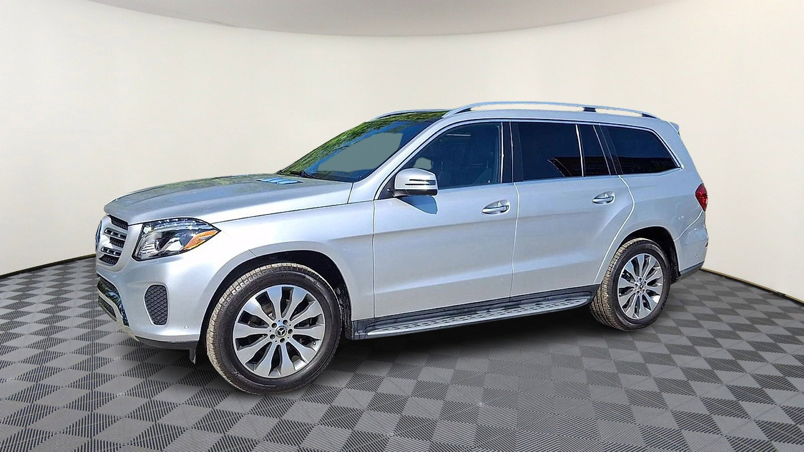 Used 2019 Mercedes-Benz GLS 450 4MATIC image 4