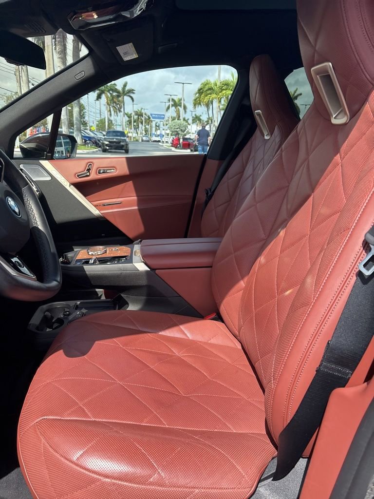 Used 2024 BMW iX M60 AWD/4WD image 4