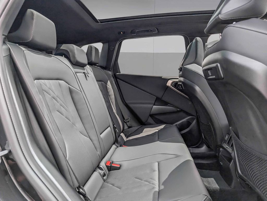 Certified 2025 BMW X3 xDrive30i w/ Premium Package image 19