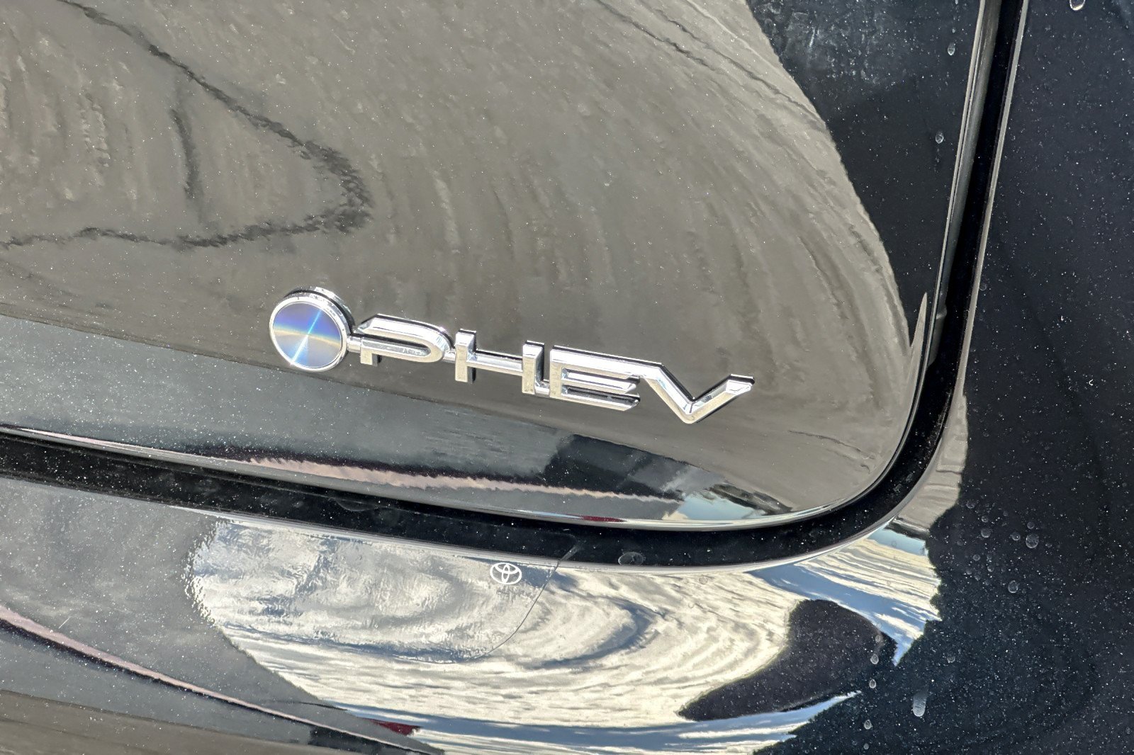 New 2026 Toyota Prius Plug-In Hybrid FWD image 25