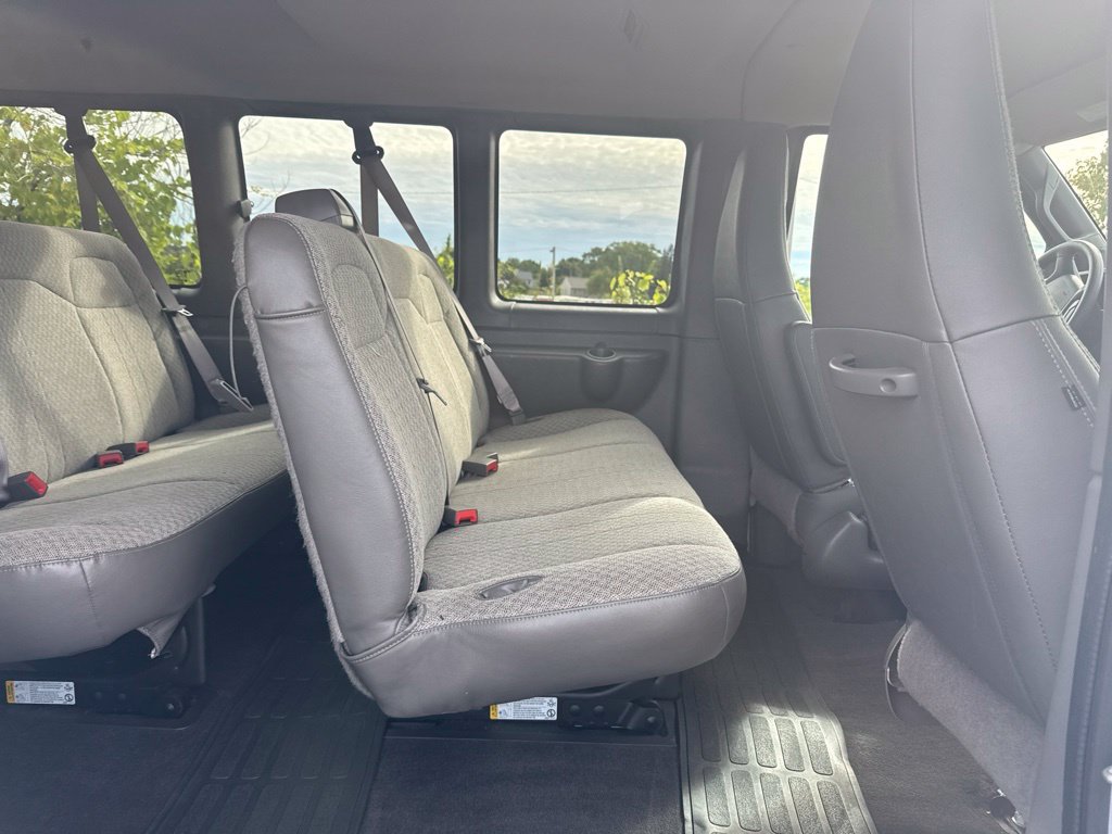 Used 2025 Chevrolet Express 3500 LT w/ LT Preferred Equipment Group RWD image 14