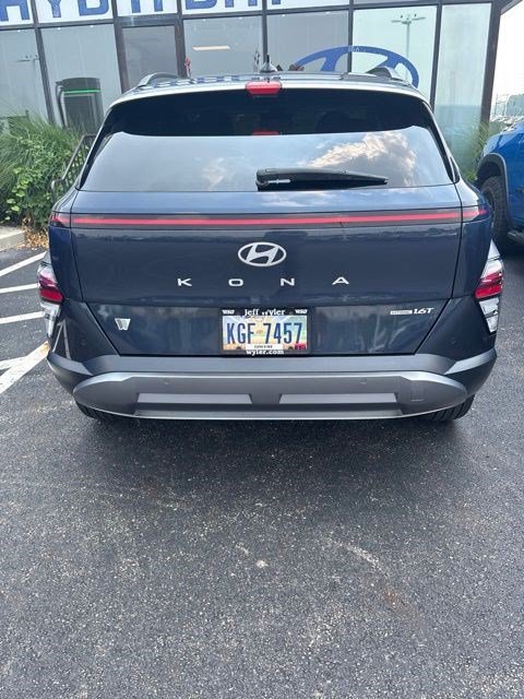 Used 2024 Hyundai Kona Limited AWD/4WD image 14