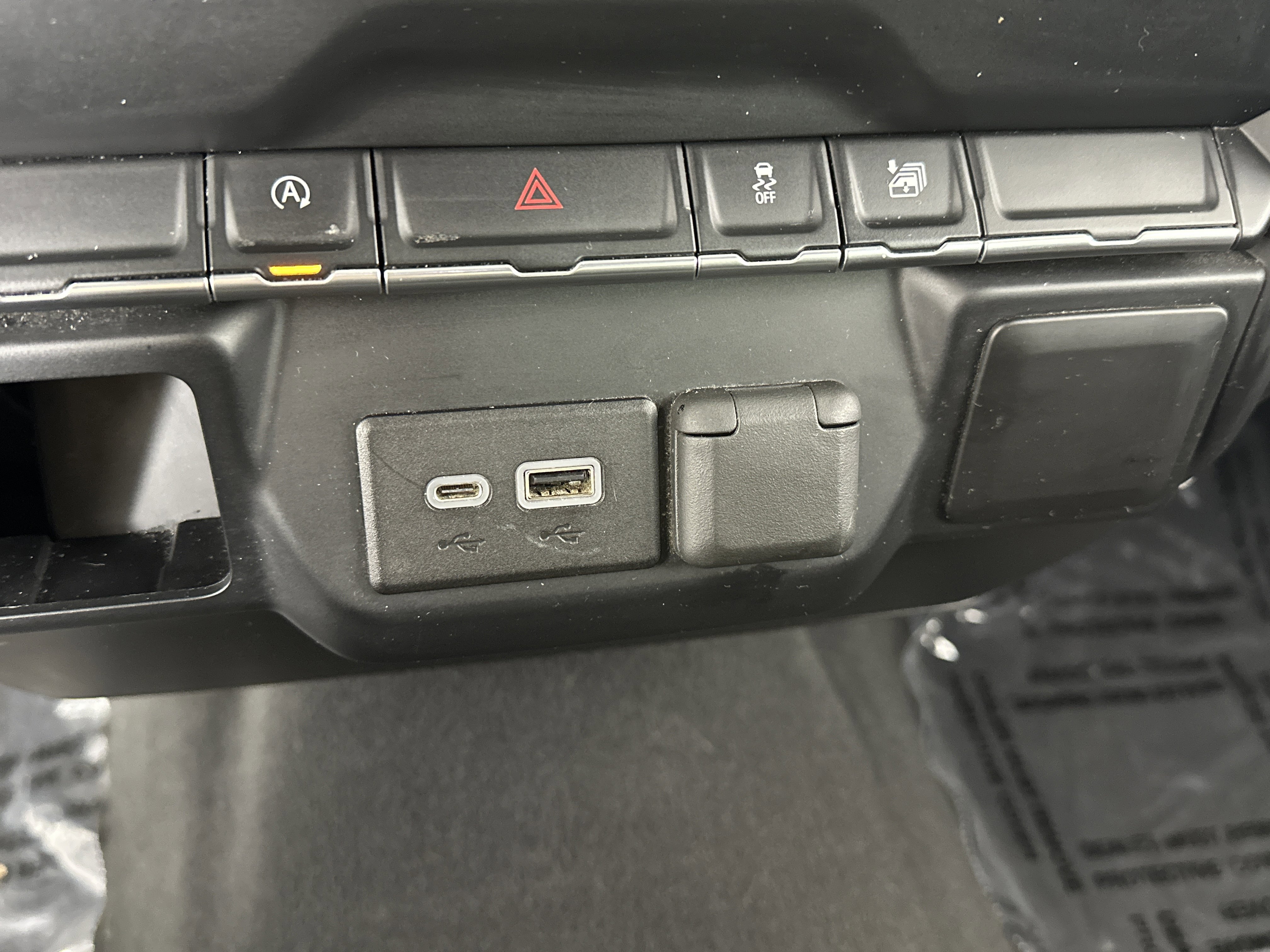 Used 2019 Chevrolet Silverado 1500 LT w/ Bed Protection Package image 23