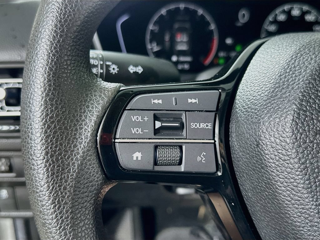 Used 2025 Honda Civic LX image 24