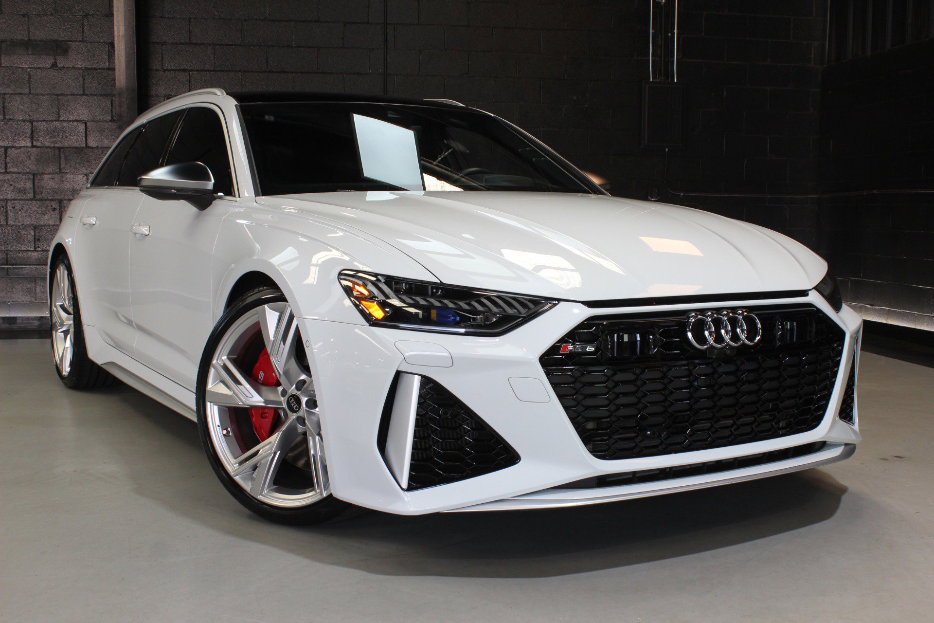 Used 2023 Audi RS 6 image 12