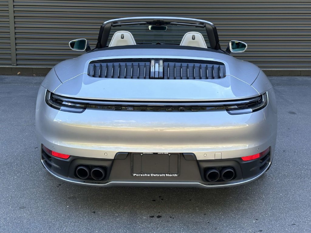 Certified 2024 Porsche 911 Carrera RWD image 4