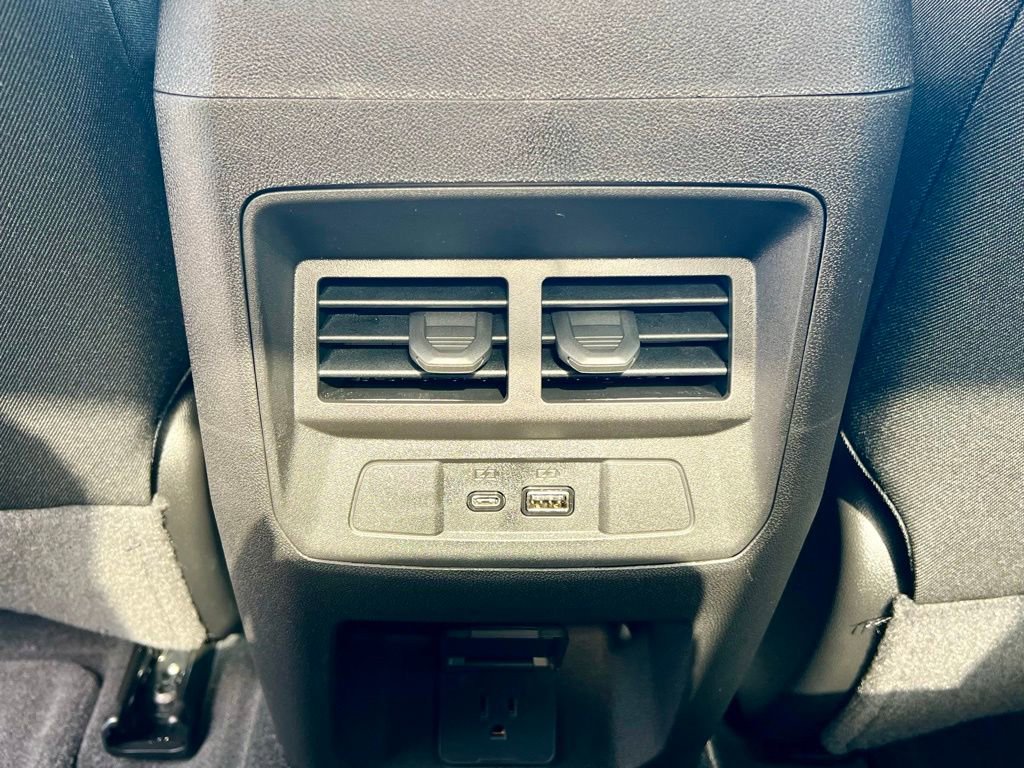 New 2026 GMC Canyon Elevation w/ Convenience Package image 15