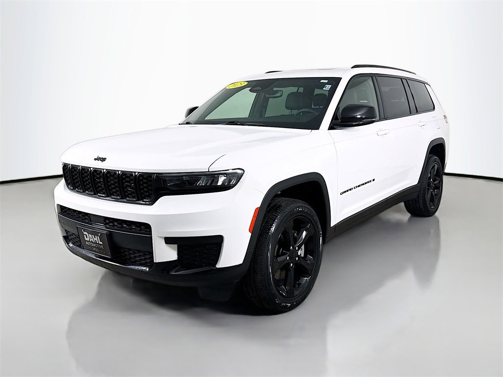 Used 2023 Jeep Grand Cherokee L Laredo image 7