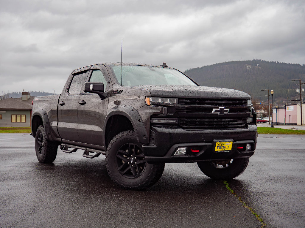 Used 2022 Chevrolet Silverado 1500 LT Trail Boss w/ LT Trail Boss Premium Package AWD/4WD image 1