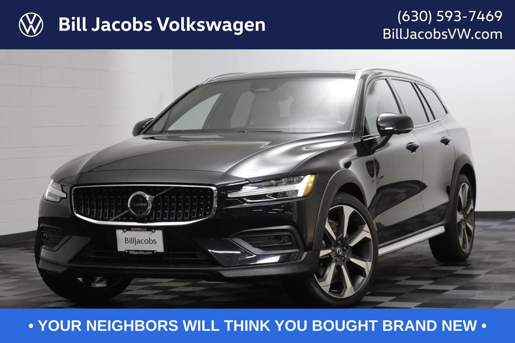 Used 2024 Volvo V60 B5 Cross Country Ultimate w/ Protection Package Premier