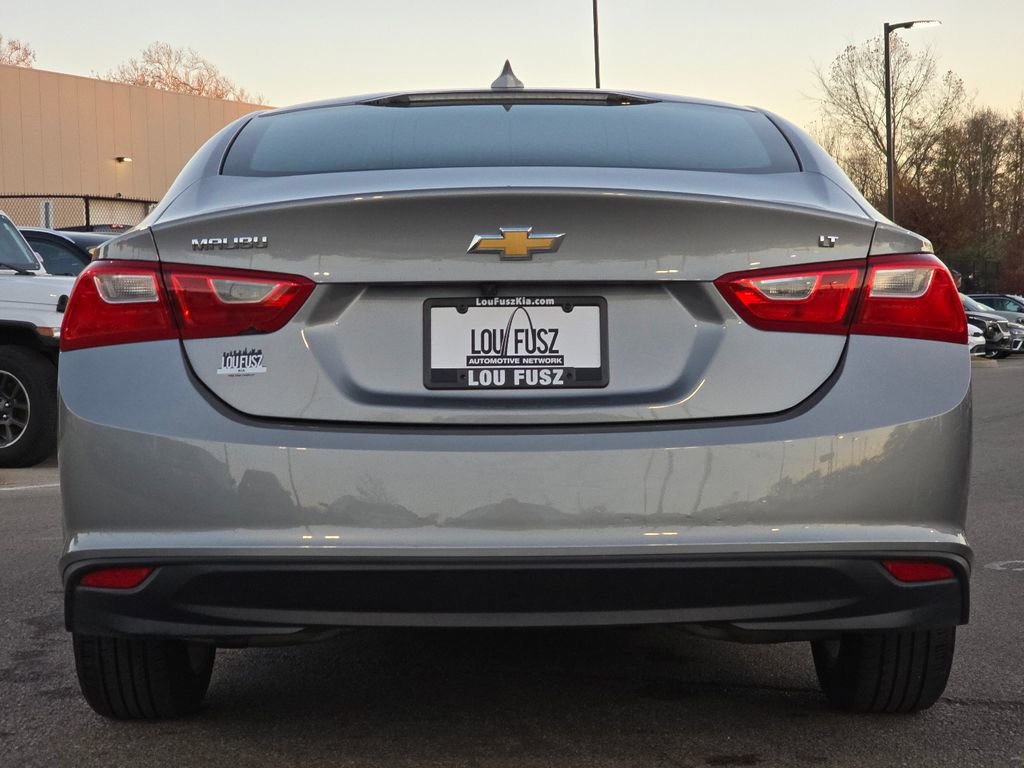 Used 2023 Chevrolet Malibu LT image 16