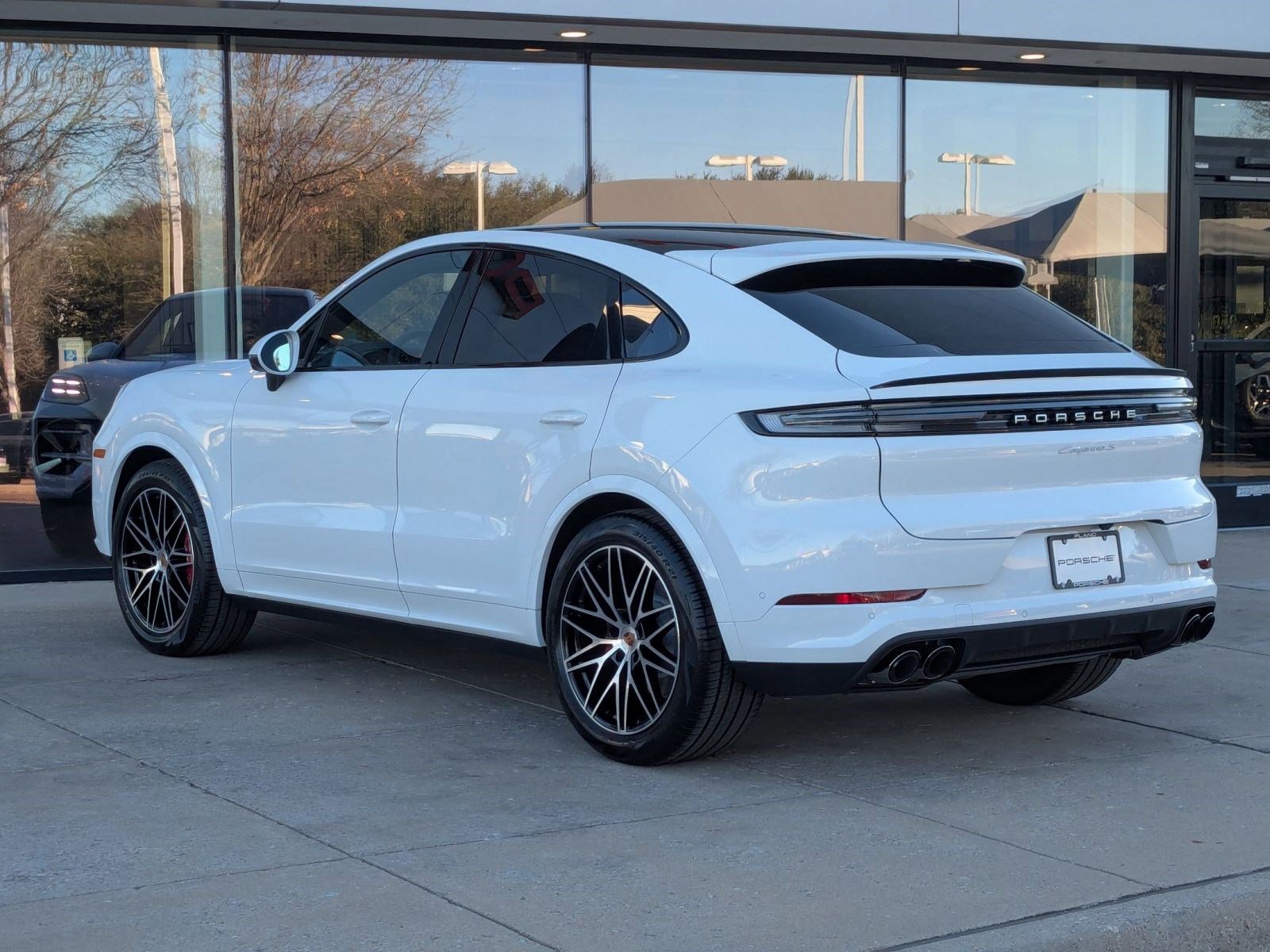 New 2026 Porsche Cayenne S image 3