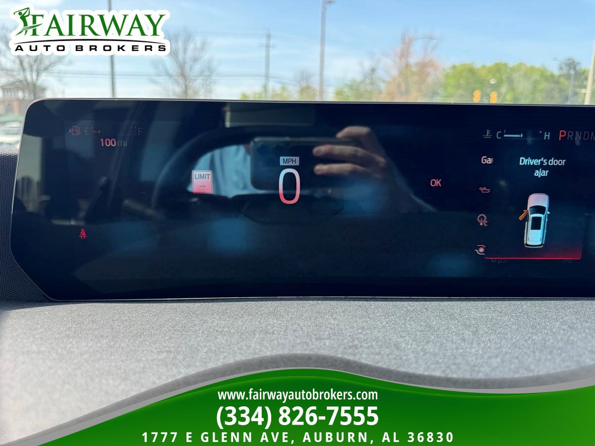 Used 2025 Ford Expedition Active image 22